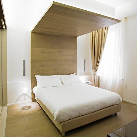 Borgoleoni 18 - Room And Breakfast Ferrara Rum bild