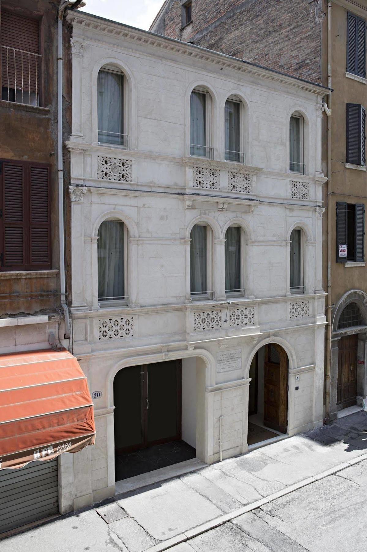 Borgoleoni 18 - Room And Breakfast Ferrara Exteriör bild