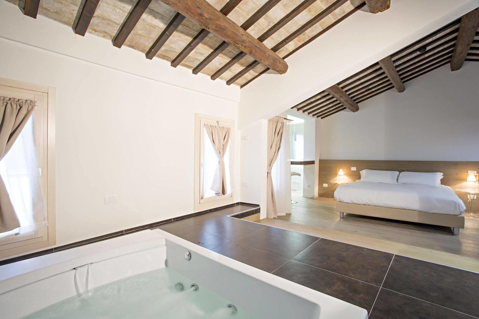 Borgoleoni 18 - Room And Breakfast Ferrara Exteriör bild
