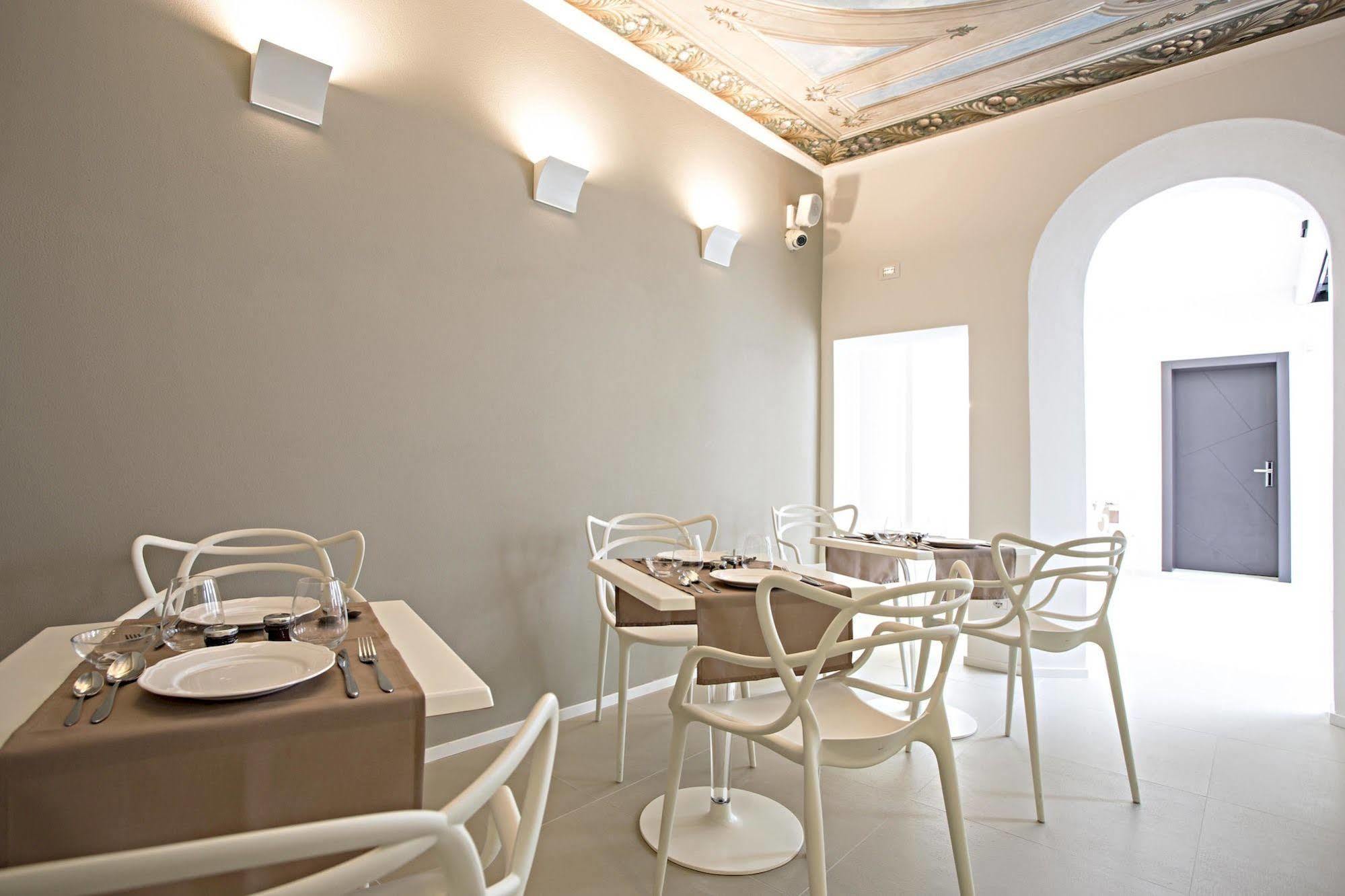 Borgoleoni 18 - Room And Breakfast Ferrara Exteriör bild